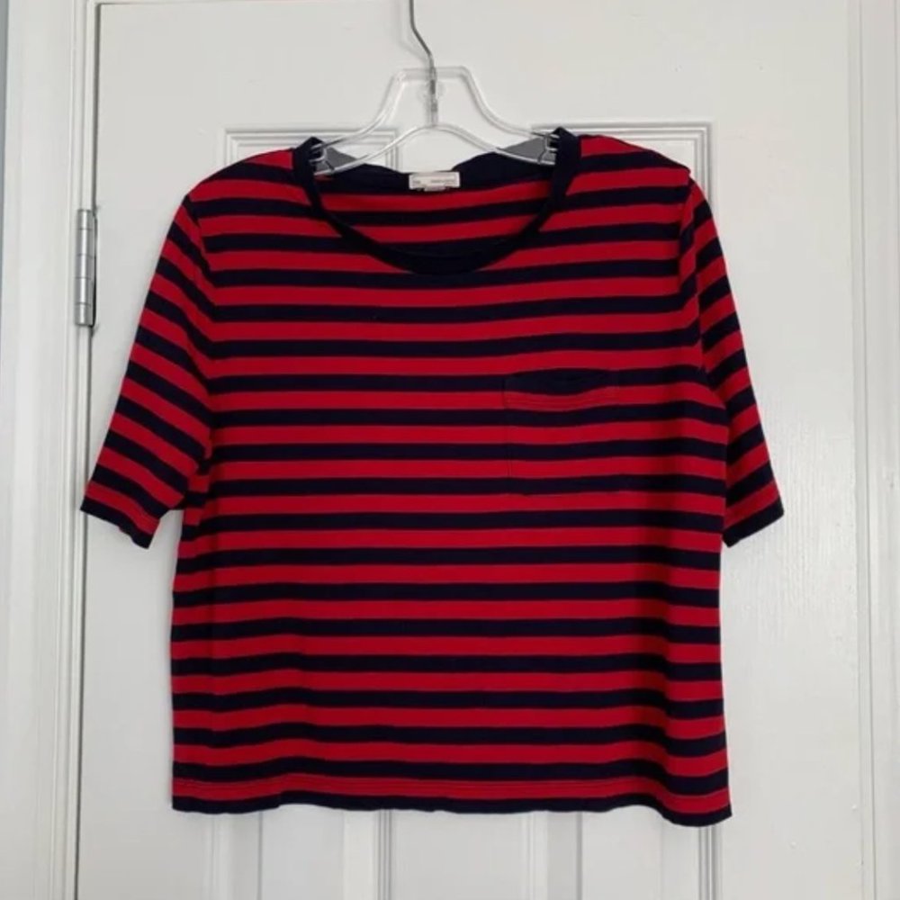 🌸 Gap | Red and Navy Blue Striped Cropped Top XL